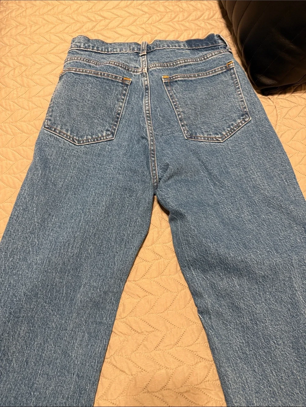 ABERCROMBIE HIGH RISE 90s RELAXED JEANS